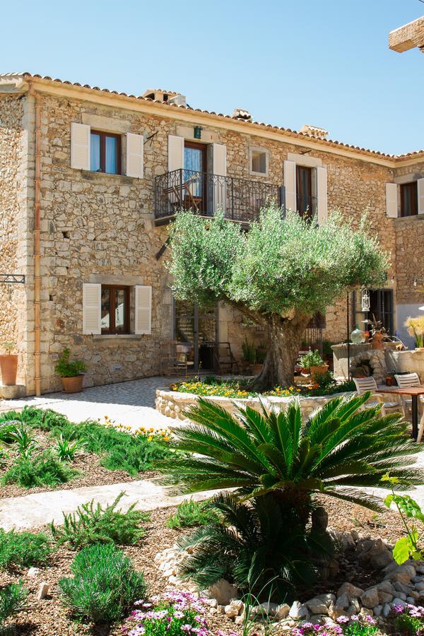 Home Hotel The Pink Pepper Tree Lloseta Exterior photo